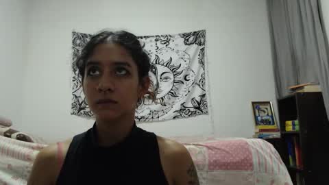 Snapshot of alinawoolf_ chatting on 01-13-25, 02:39 Ali online show from 01-13-25, 02:39