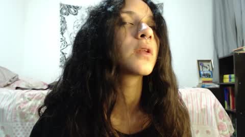 Snapshot of alinawoolf_ chatting on 01-28-25, 05:00 Ali online show from 01-28-25, 05:00