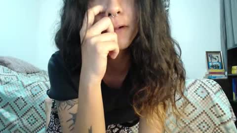 Snapshot of alinawoolf_ chatting on 02-04-25, 02:39 Ali online show from 02-04-25, 02:39