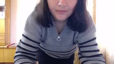 Snapshot of alinaxjames chatting on 04-23-26, 09:30 AlinaxJames online show from 04-23-26, 09:30