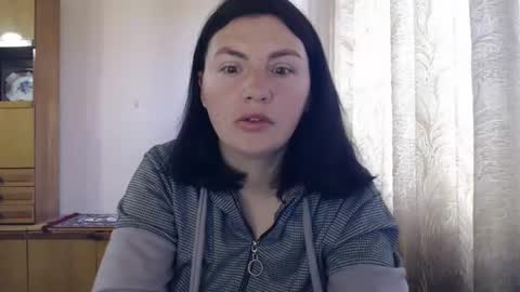 Snapshot of alinaxjames chatting on 04-24-26, 07:44 AlinaxJames online show from 04-24-26, 07:44