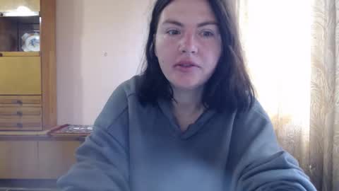 Snapshot of alinaxjames chatting on 05-14-26, 08:43 AlinaxJames online show from 05-14-26, 08:43
