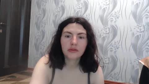 Snapshot of alinaxjames chatting on 06-05-26, 08:53 AlinaxJames online show from 06-05-26, 08:53