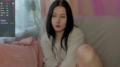 Snapshot of alinegreeeen chatting on 12-30-24, 05:15 Aline Greeeen online show from 12-30-24, 05:15