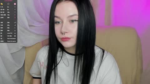 Snapshot of alinegreeeen chatting on 01-29-25, 12:12 Aline Greeeen online show from 01-29-25, 12:12