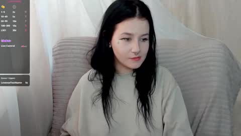 Snapshot of alinegreeeen chatting on 02-21-25, 05:02 Aline Greeeen online show from 02-21-25, 05:02
