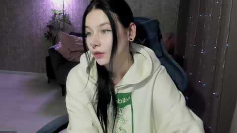 Snapshot of alinegreeeen chatting on 09-10-25, 08:58 Aline Greeeen online show from 09-10-25, 08:58