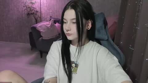 Snapshot of alinegreeeen chatting on 10-07-25, 01:25 Aline Greeeen online show from 10-07-25, 01:25