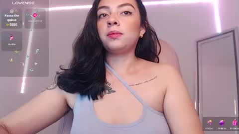 Snapshot of alisa__cain chatting on 03-07-25, 05:51 Alejandra online show from 03-07-25, 05:51