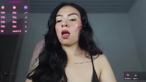 Snapshot of alisa__cain chatting on 10-05-25, 09:07 Alejandra online show from 10-05-25, 09:07
