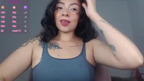 Snapshot of alisa__cain chatting on 10-08-25, 07:39 Alejandra online show from 10-08-25, 07:39