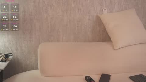 Snapshot of alisa_roldan chatting on 06-02-26, 01:46 online show from 06-02-26, 01:46