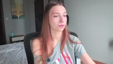 Alice                                   Fansly Alisa01 online show from 07-04-26, 02:40