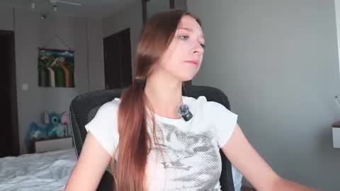 Alice                                   Fansly Alisa01 online show from 07-29-26, 03:04