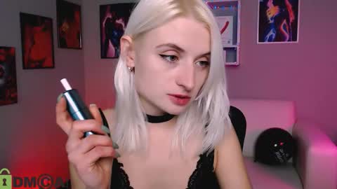 Alisa online show from 10-21-25, 02:45