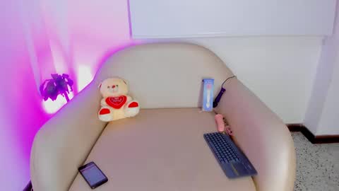 alise_mason online show from 04-14-26, 10:16