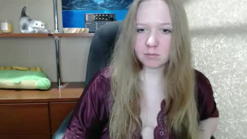 alisha_xi online show from 01-12-26, 04:45