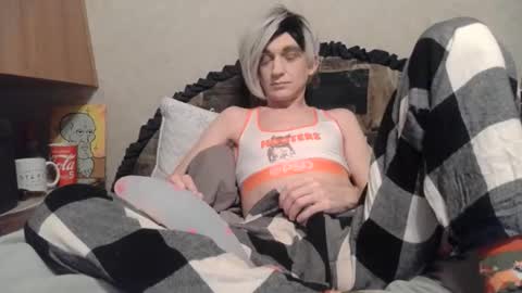 Alisha online show from 04-17-26, 03:31