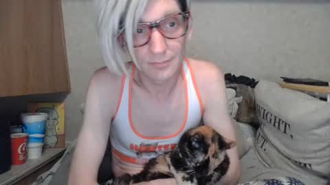Alisha online show from 06-15-26, 04:04