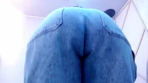           online show from 06-24-26, 11:42