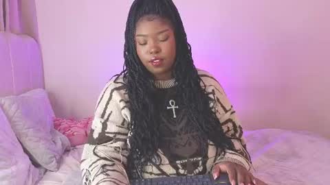 Snapshot of alishhaa_golden chatting on 06-12-26, 02:05 alishhaa_golden online show from 06-12-26, 02:05