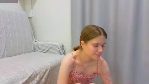 Alisia online show from 06-22-26, 04:04