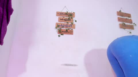 Alisia online show from 05-17-26, 07:28