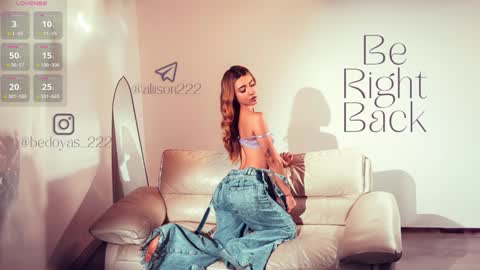 Snapshot of alison222_ chatting on 01-27-25, 10:38 A L I S O N online show from 01-27-25, 10:38