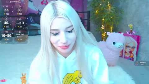 Snapshot of alison_moonlight chatting on 02-11-25, 05:18 Alison online show from 02-11-25, 05:18