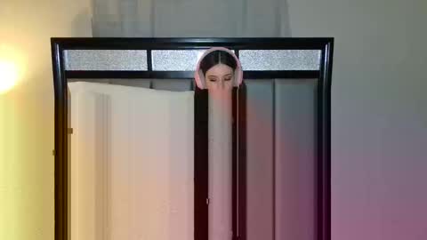 Snapshot of alisonfieldsxo chatting on 05-11-26, 02:50 Alison Fields online show from 05-11-26, 02:50