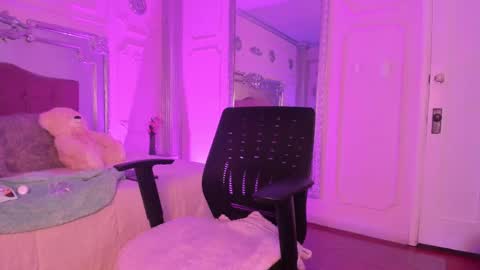 Alison Fishert online show from 01-04-25, 12:05