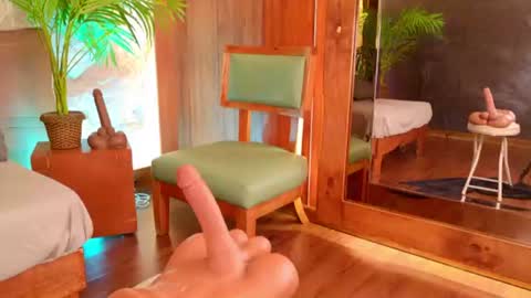 Alison Moon  online show from 07-17-26, 11:09