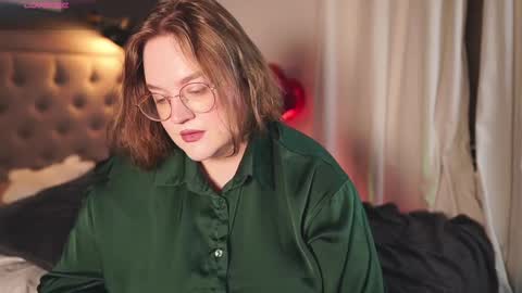 Snapshot of alissa_styles chatting on 02-16-25, 05:04 Alissa online show from 02-16-25, 05:04