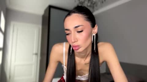 Alissa online show from 11-21-25, 07:12