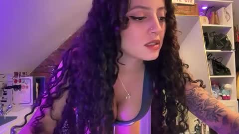 Snapshot of alissajaede chatting on 10-03-25, 12:51 alissajaede online show from 10-03-25, 12:51