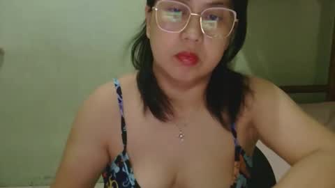 Snapshot of alissalove18 chatting on 04-28-26, 02:27 alissalove18 online show from 04-28-26, 02:27