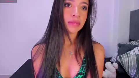 alissarose_1 online show from 06-20-26, 12:36