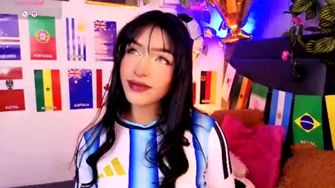 Snapshot of alisse_xx chatting on 06-19-26, 03:22 alisse_xx online show from 06-19-26, 03:22