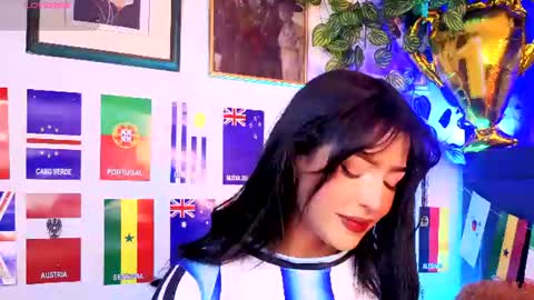 Snapshot of alisse_xx chatting on 06-23-26, 03:48 alisse_xx online show from 06-23-26, 03:48