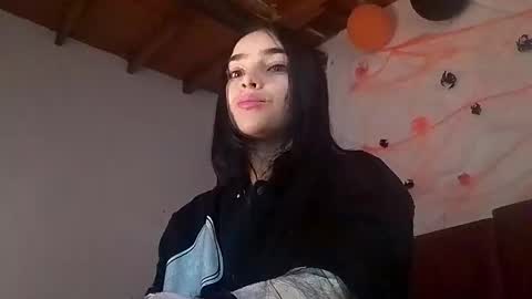 Alisson369  online show from 11-06-25, 10:49