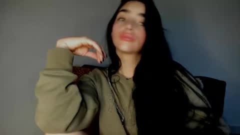 Snapshot of alisson369_ chatting on 04-26-26, 10:46 Alisson369 online show from 04-26-26, 10:46