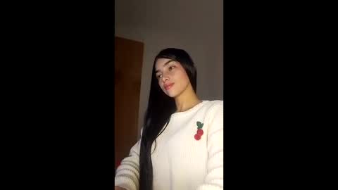 Snapshot of alisson369_ chatting on 06-06-26, 08:19 Alisson369 online show from 06-06-26, 08:19