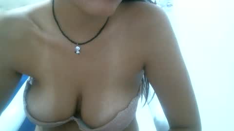 Snapshot of alisson_2508 chatting on 05-13-26, 11:11 alison online show from 05-13-26, 11:11