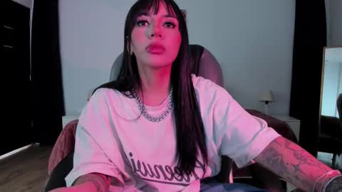 alisson__cortez online show from 10-31-25, 05:36
