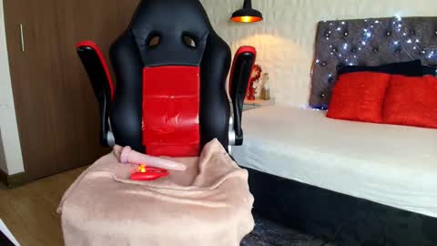 Snapshot of alisson_dl chatting on 01-05-26, 05:38 alisson dl online show from 01-05-26, 05:38