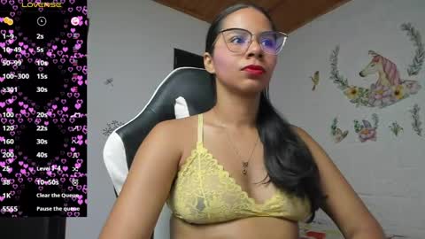 Snapshot of alisson_hoffman05 chatting on 06-01-26, 10:11 Alisson hoffman05 online show from 06-01-26, 10:11