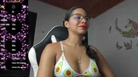 Snapshot of alisson_hoffman05 chatting on 06-22-26, 09:45 Alisson hoffman05 online show from 06-22-26, 09:45