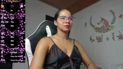 Snapshot of alisson_hoffman05 chatting on 07-11-26, 04:21 Alisson hoffman05 online show from 07-11-26, 04:21