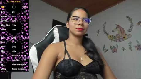 Snapshot of alisson_hoffman05 chatting on 07-13-26, 09:17 Alisson hoffman05 online show from 07-13-26, 09:17