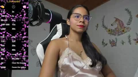 Snapshot of alisson_hoffman05 chatting on 08-04-26, 06:43 Alisson hoffman05 online show from 08-04-26, 06:43